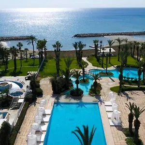 Sandy & - Ex Sentido Larnaca