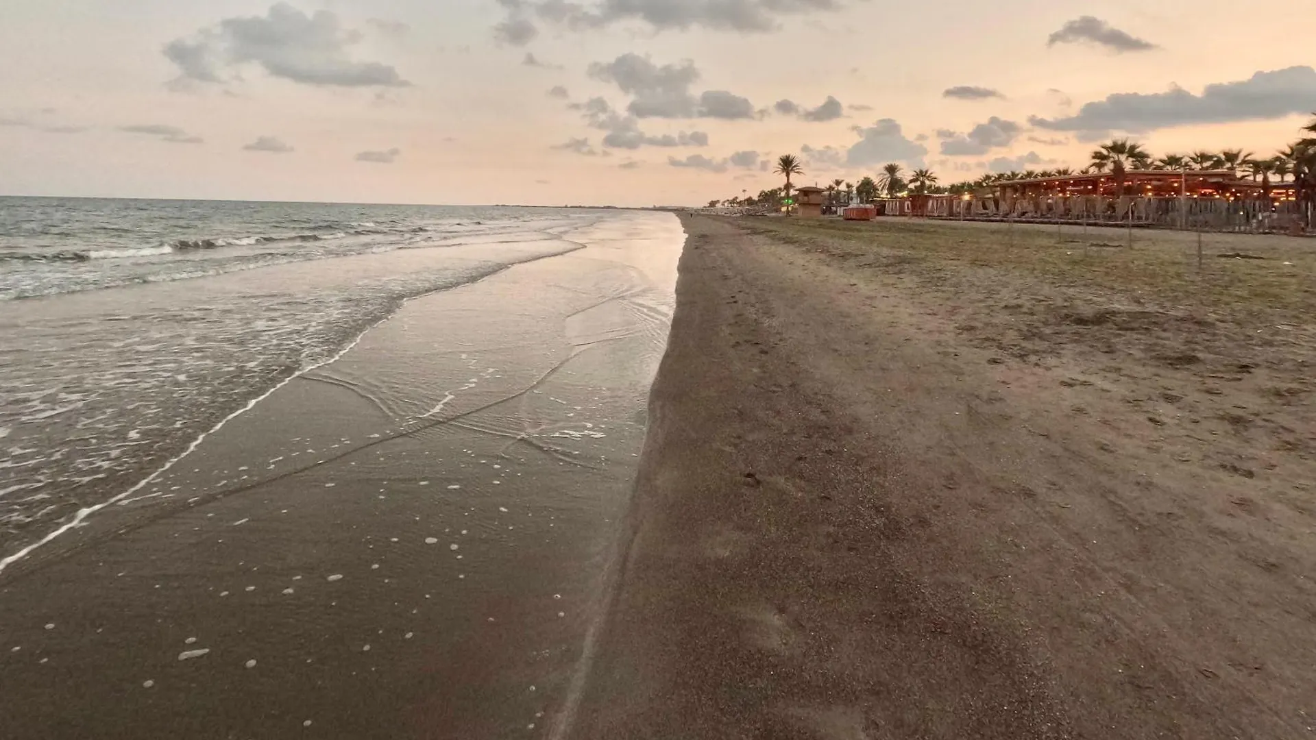 Modern Apartment Near Mckenzie Beach Larnaca 0*,