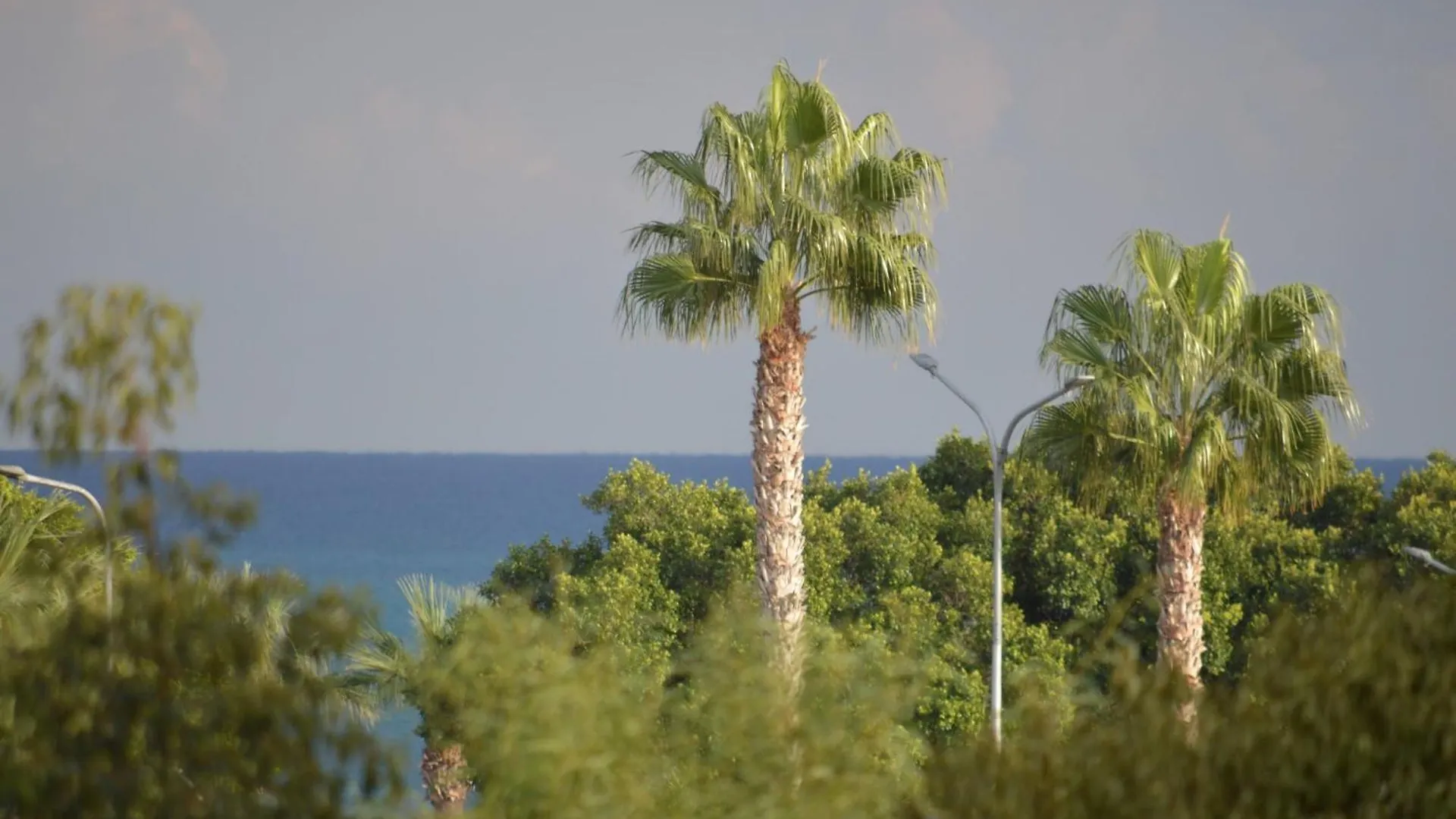 Modern Apartment Near Mckenzie Beach Larnaca