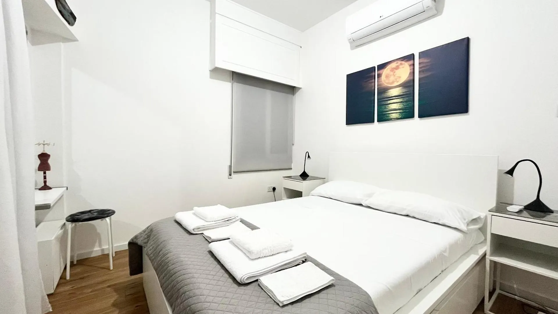 Modern Apartment Near Mckenzie Beach Larnaca